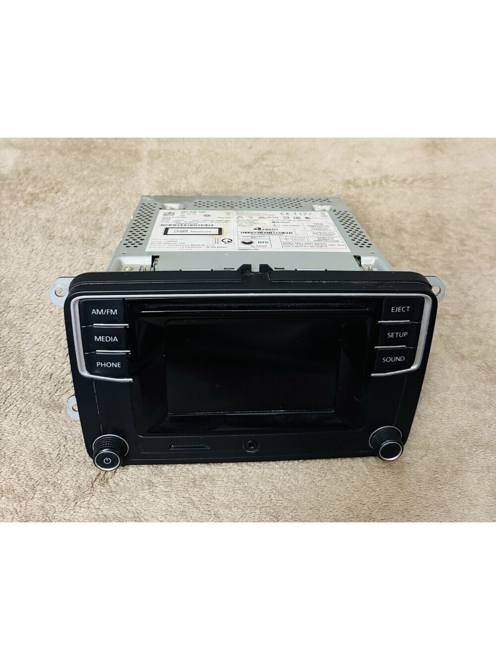 2014-2017 Volkswagen Jetta Radio Receiver AM FM Media Screen